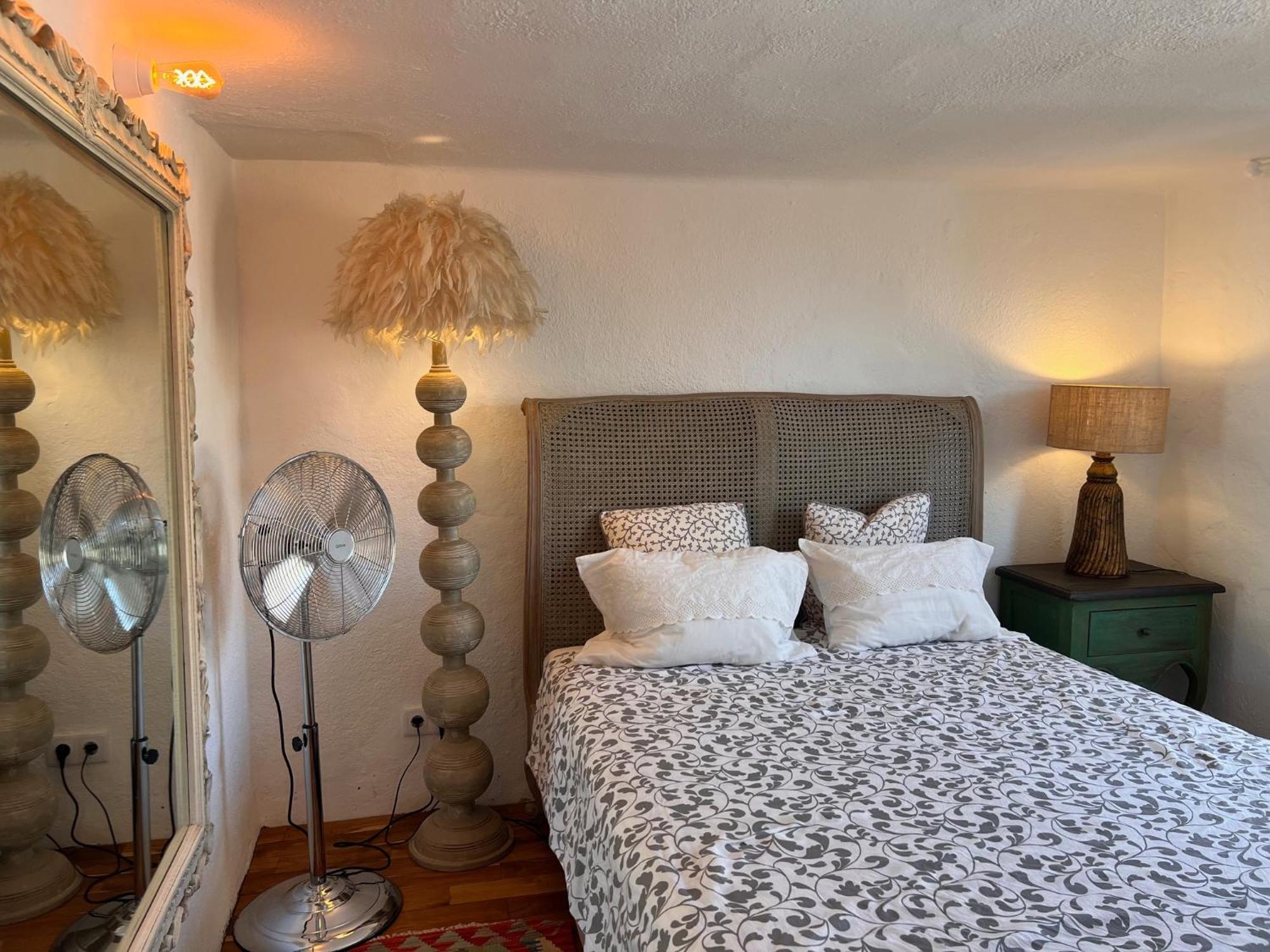 Casa Stardust & Villa *