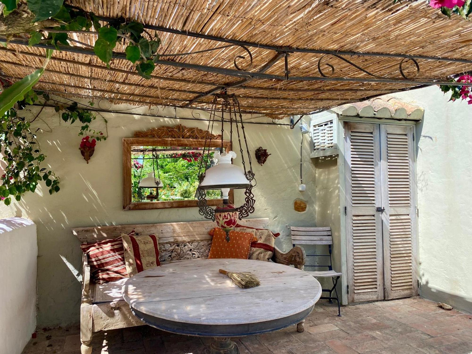 Casa Stardust & Villa *