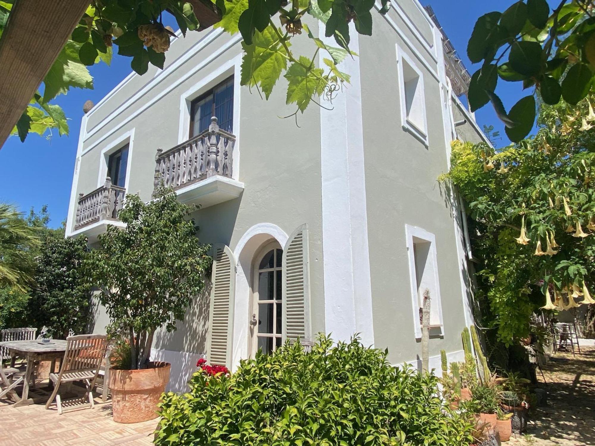 Casa Stardust & Quelfes