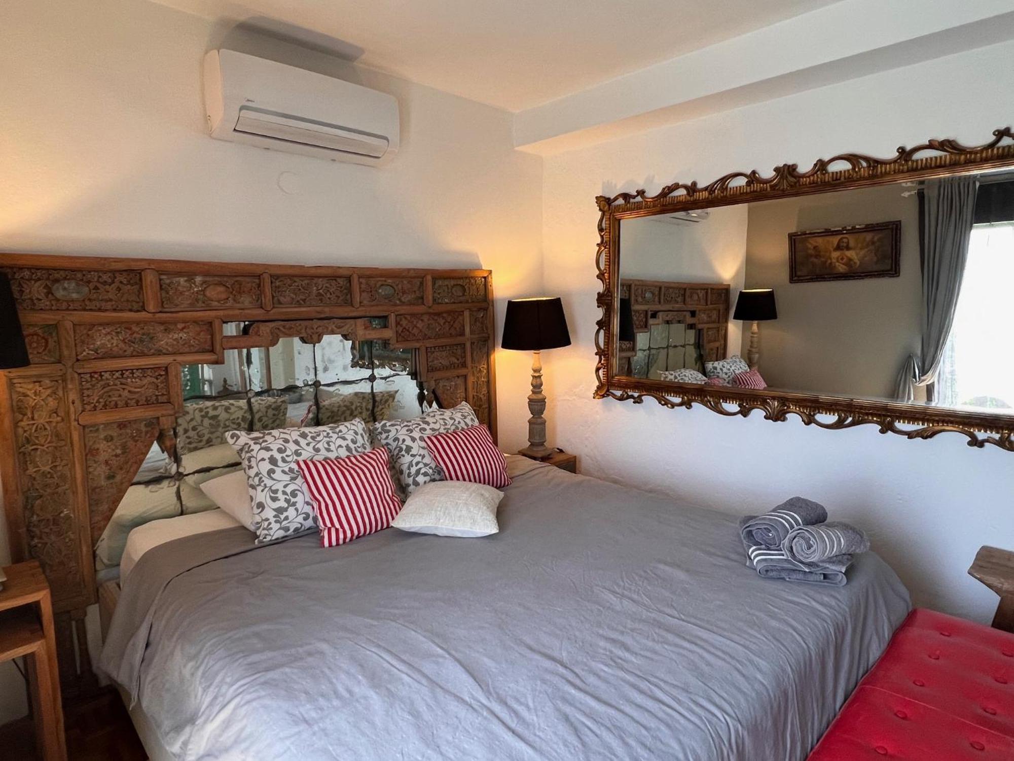 Casa Stardust & Villa *